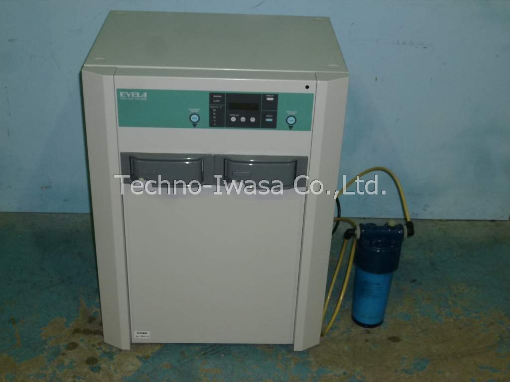 �������������u